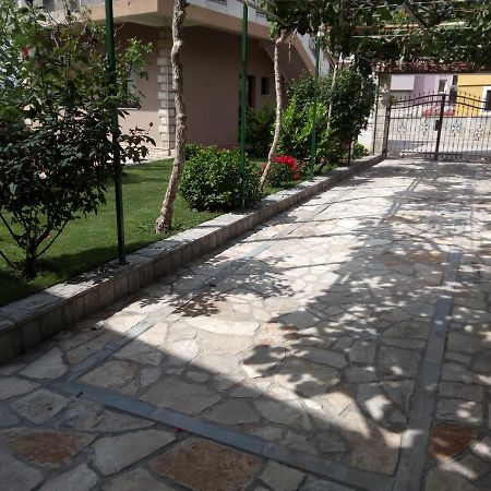 Apartments Leo Τρέμπινιε Εξωτερικό φωτογραφία