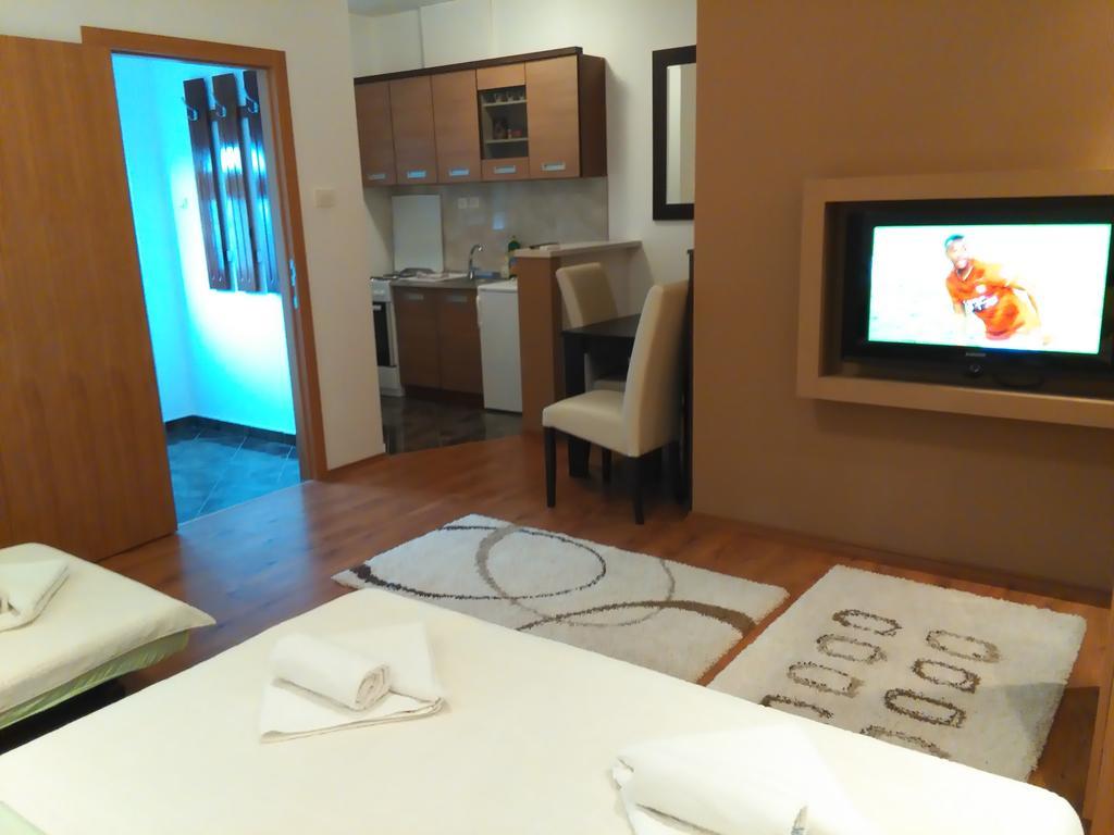 Apartments Leo Τρέμπινιε Εξωτερικό φωτογραφία