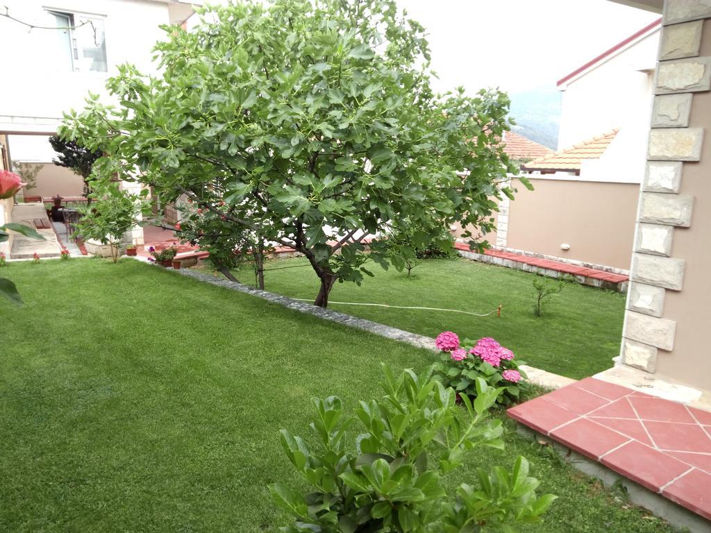 Apartments Leo Τρέμπινιε Εξωτερικό φωτογραφία